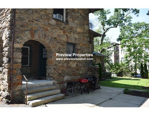 57 Cummings Rd, Brighton