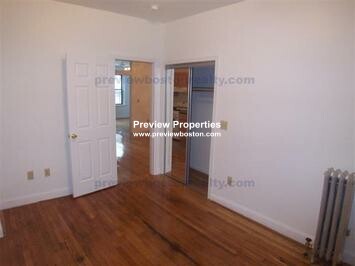 23 Cummings Rd, Brighton