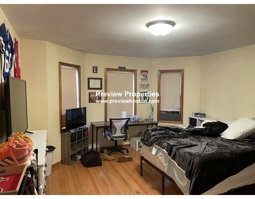 32 Arden St, Allston