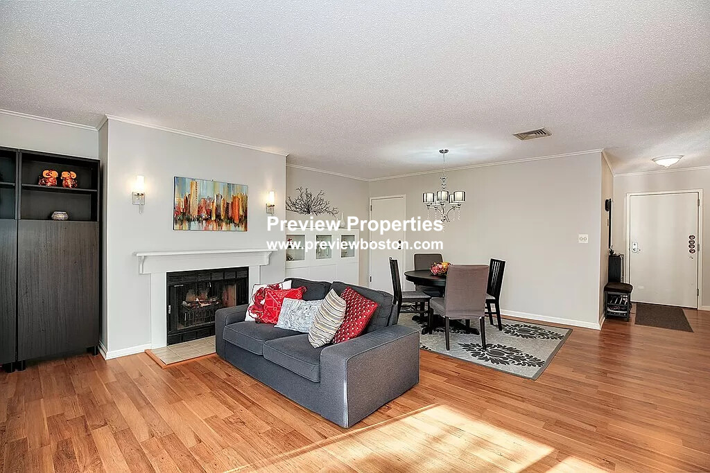 2 bed, 2 bath apartment for rent at 416 Grove St Unit B3, Newton — photo 2 of 22