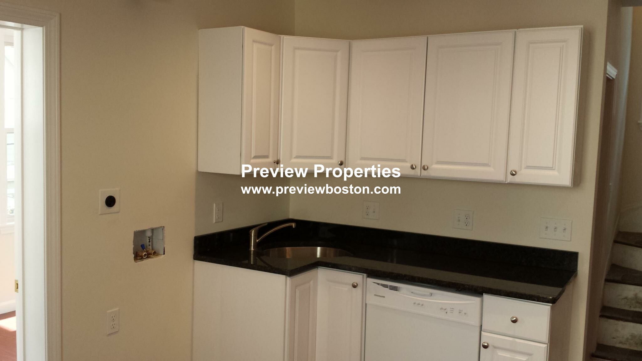 4 bed, 2.5 bath apartment for rent at 17 Kittredge St Unit 2, Roslindale — photo 11 of 18