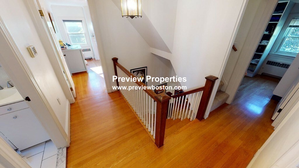 6 bed, 4+ bath apartment for rent at 12 Surrey Rd Unit 0, Newton — photo 13 of 31