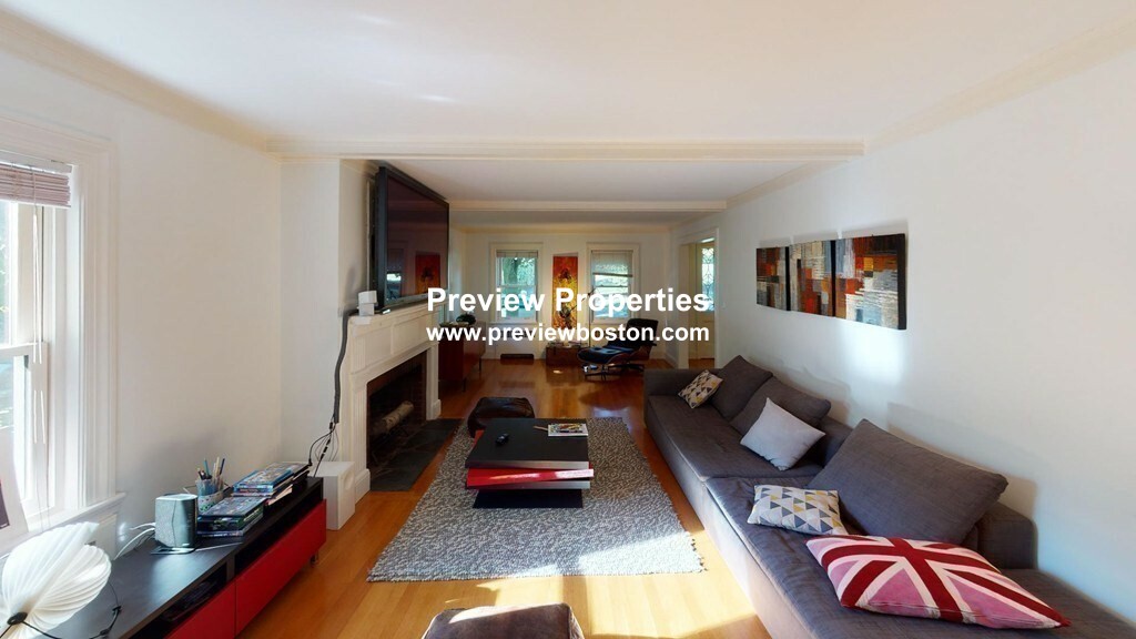 6 bed, 4+ bath apartment for rent at 12 Surrey Rd Unit 0, Newton — photo 30 of 31