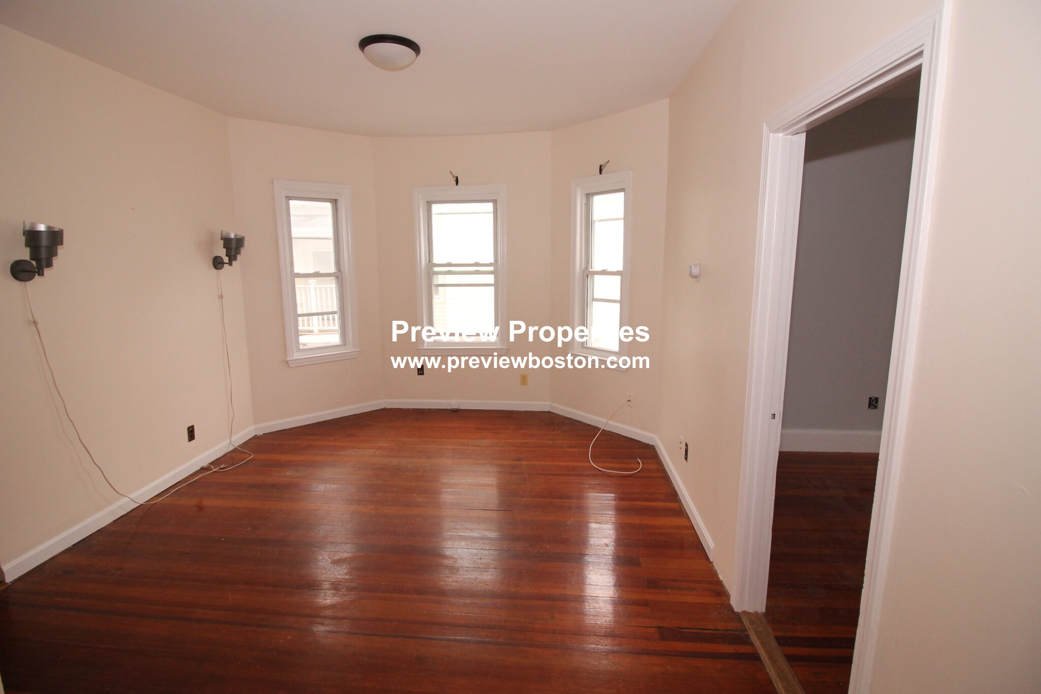 3 bed, 1 bath apartment for rent at 9 Benson St Unit 2, Allston — photo 2 of 14