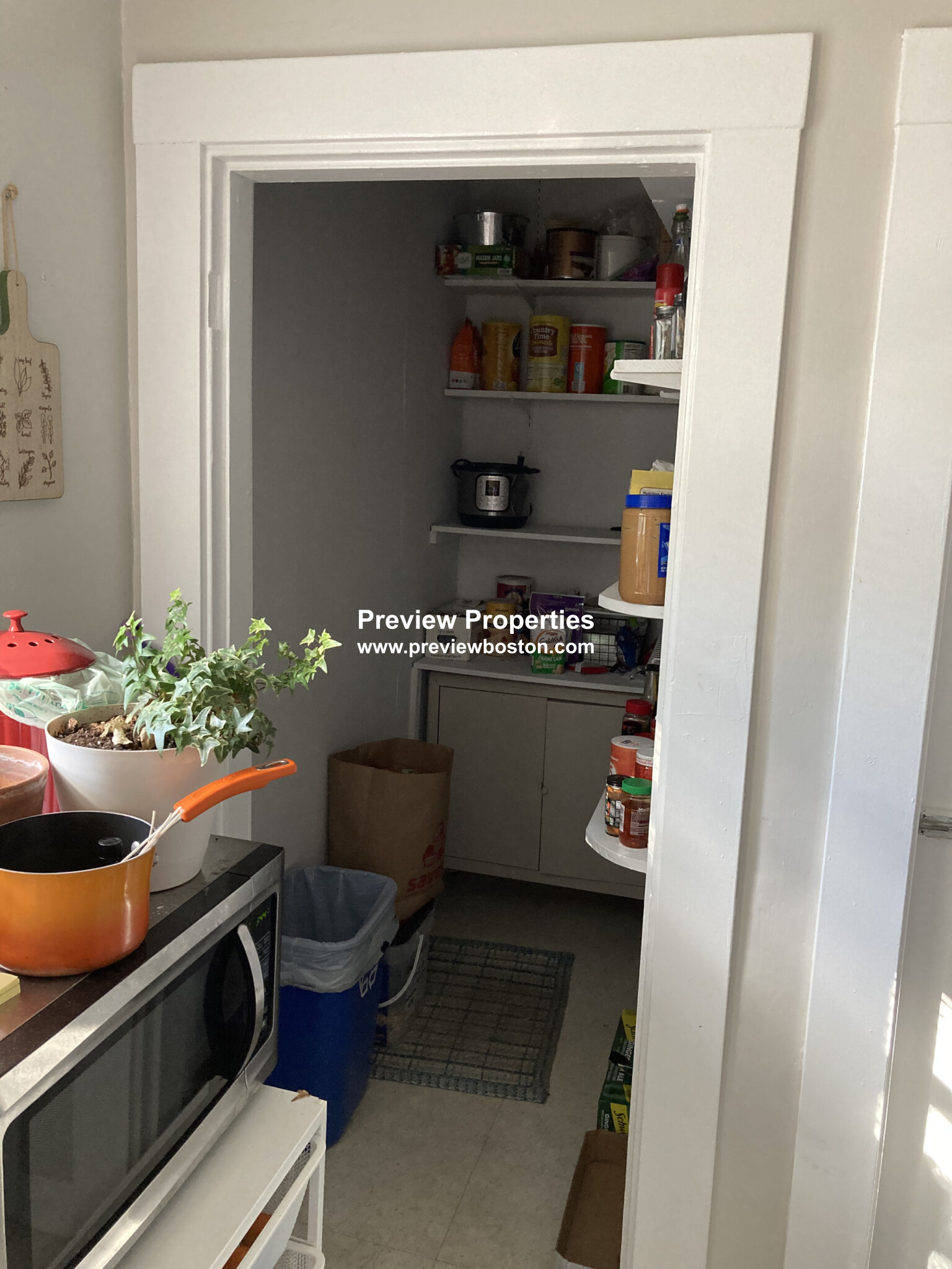 2 bed, 1 bath apartment for rent at 8 Woodside Ave Unit 2, Jamaica Plain — photo 7 of 11