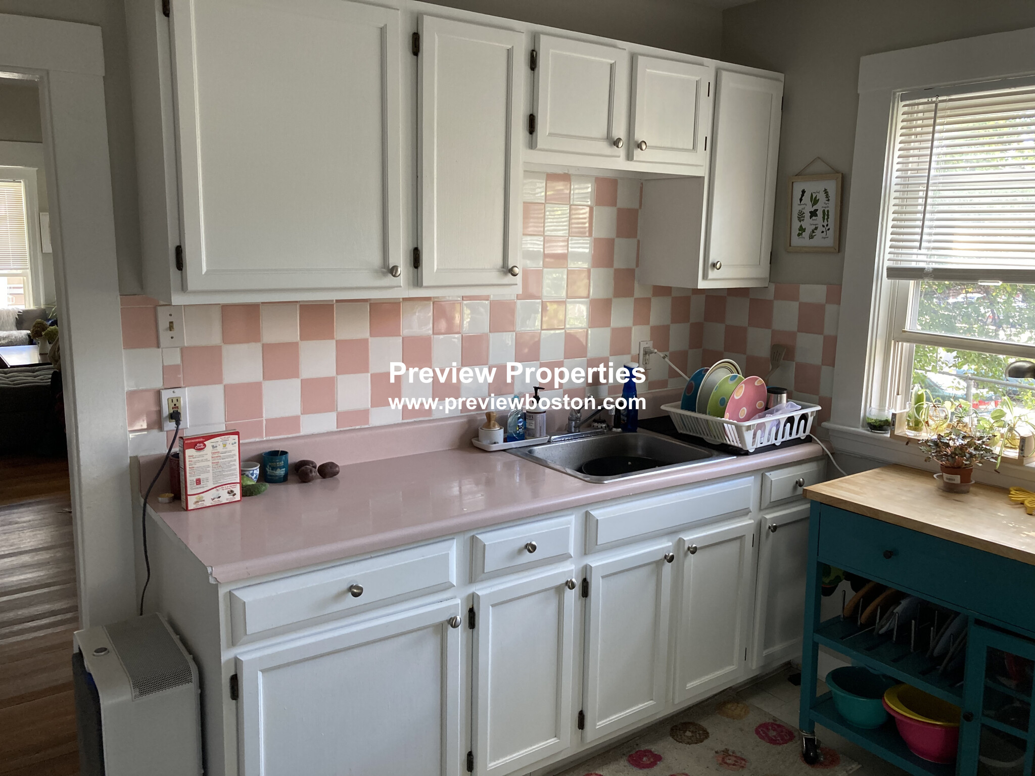 2 bed, 1 bath apartment for rent at 8 Woodside Ave Unit 2, Jamaica Plain — photo 9 of 11