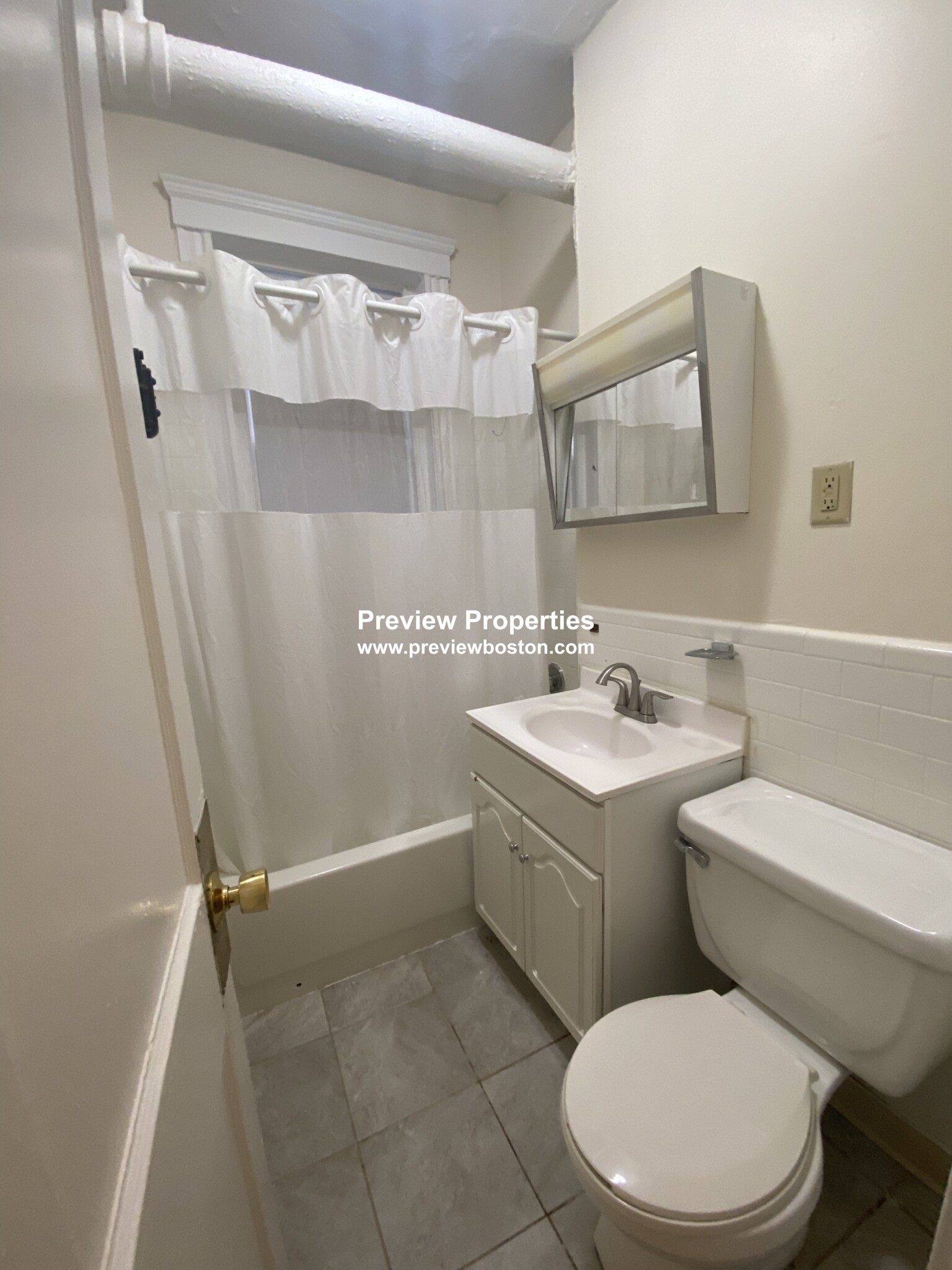 127 Washington St, Brighton