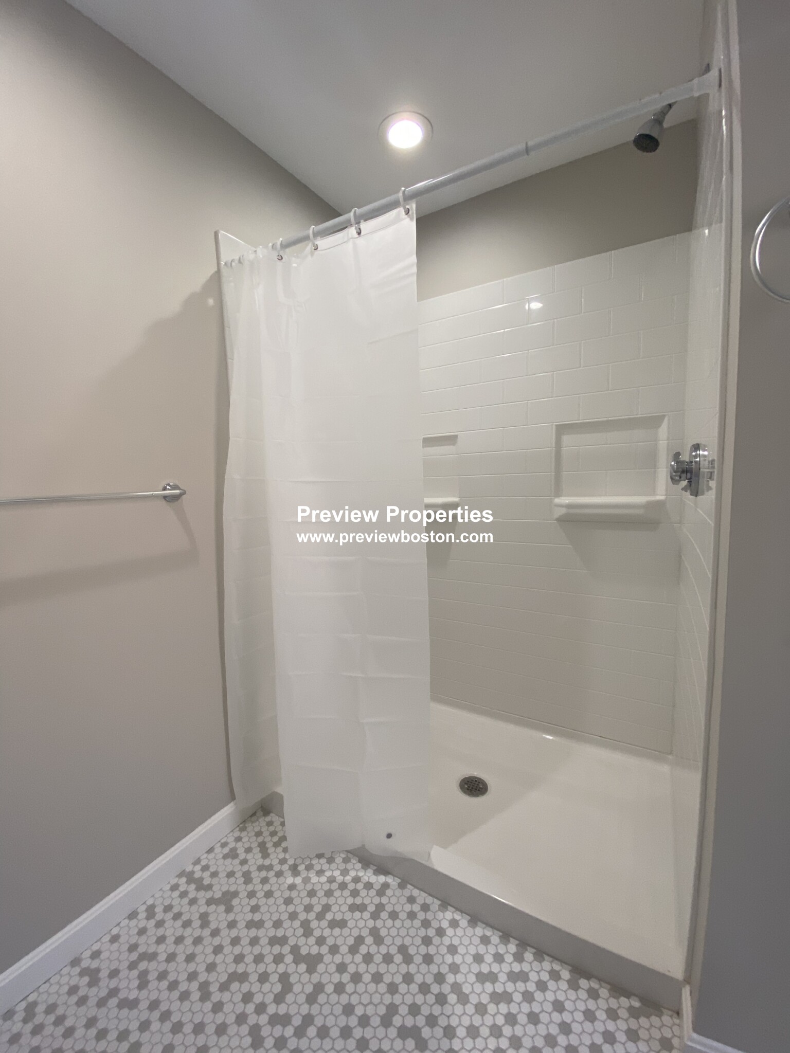5 bed, 2.5 bath apartment for rent at 80 Lake St Unit 0, Brighton — photo 19 of 64