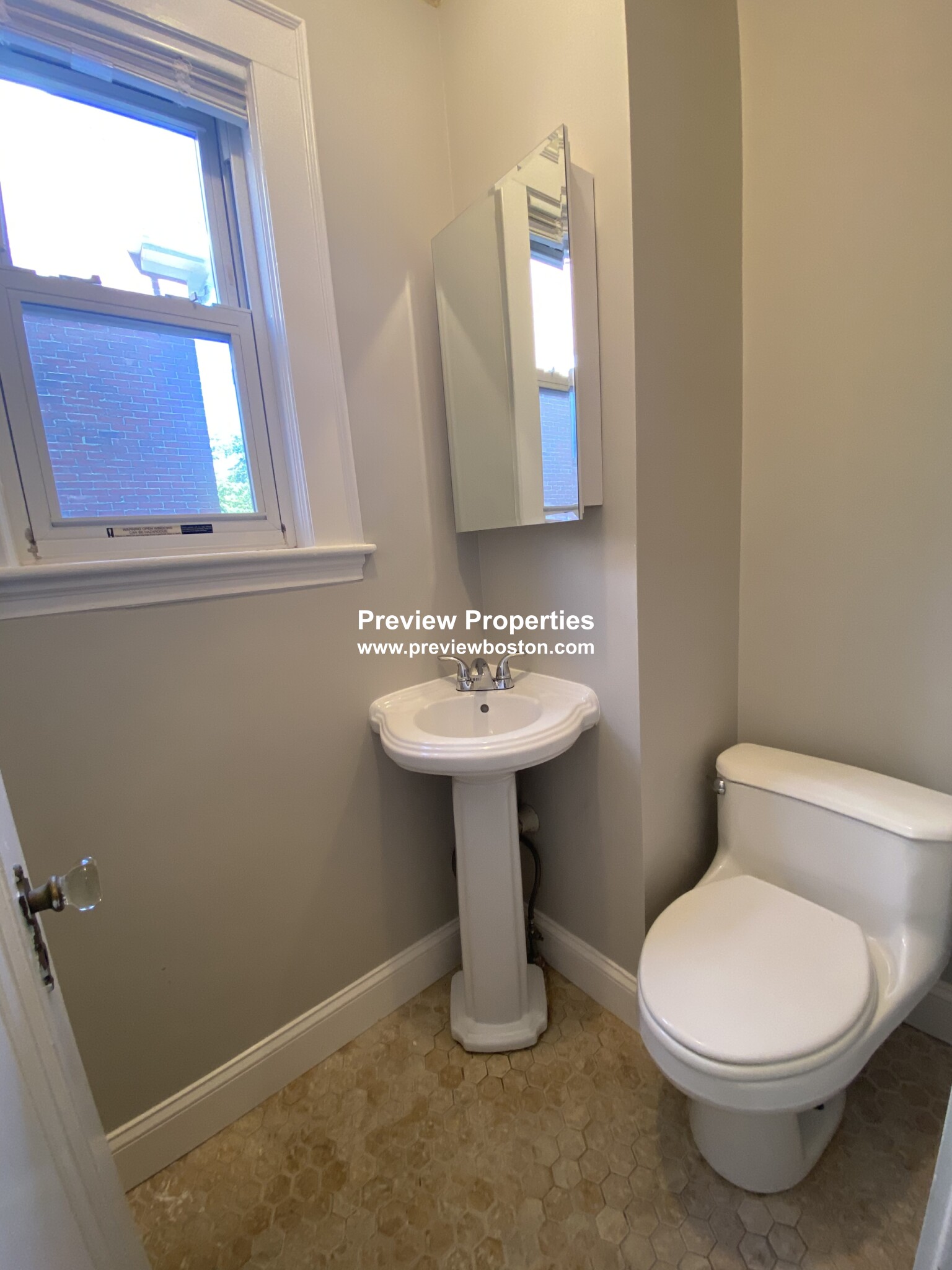 5 bed, 2.5 bath apartment for rent at 80 Lake St Unit 0, Brighton — photo 23 of 64