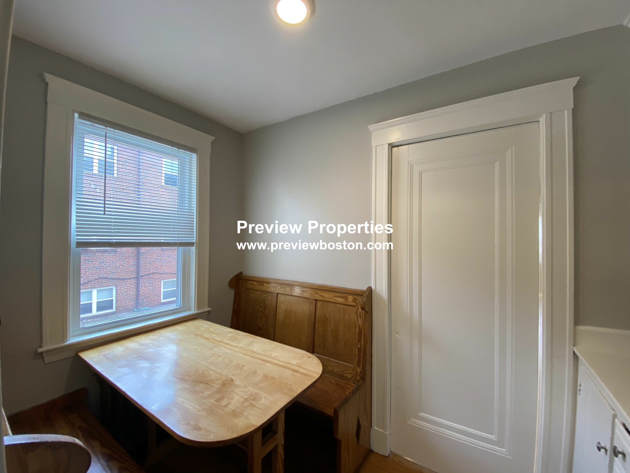 3 bed, 1 bath apartment for rent at 651 Washington St Unit 1, Brighton — photo 5 of 27