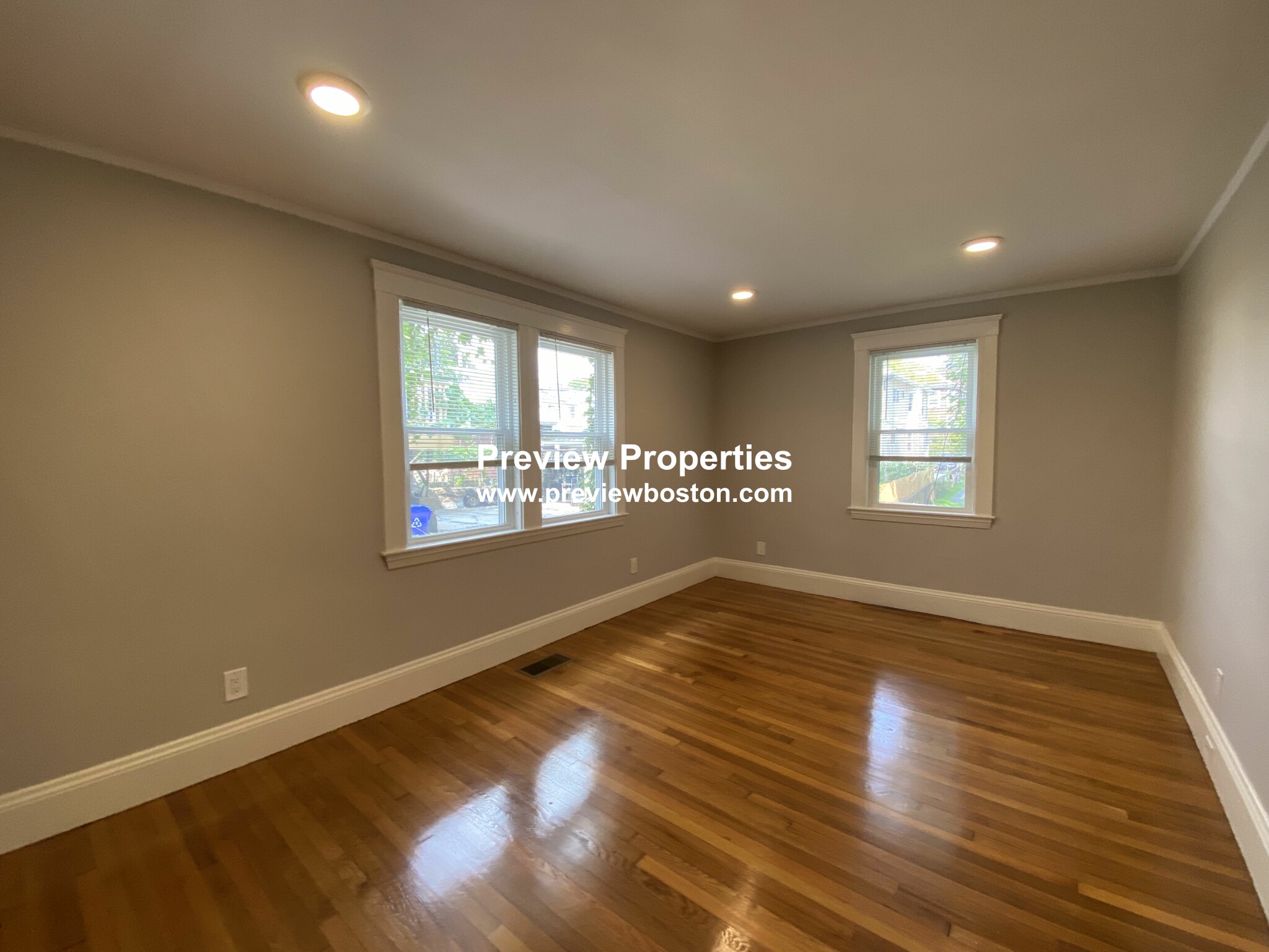 3 bed, 1 bath apartment for rent at 651 Washington St Unit 1, Brighton — photo 13 of 27