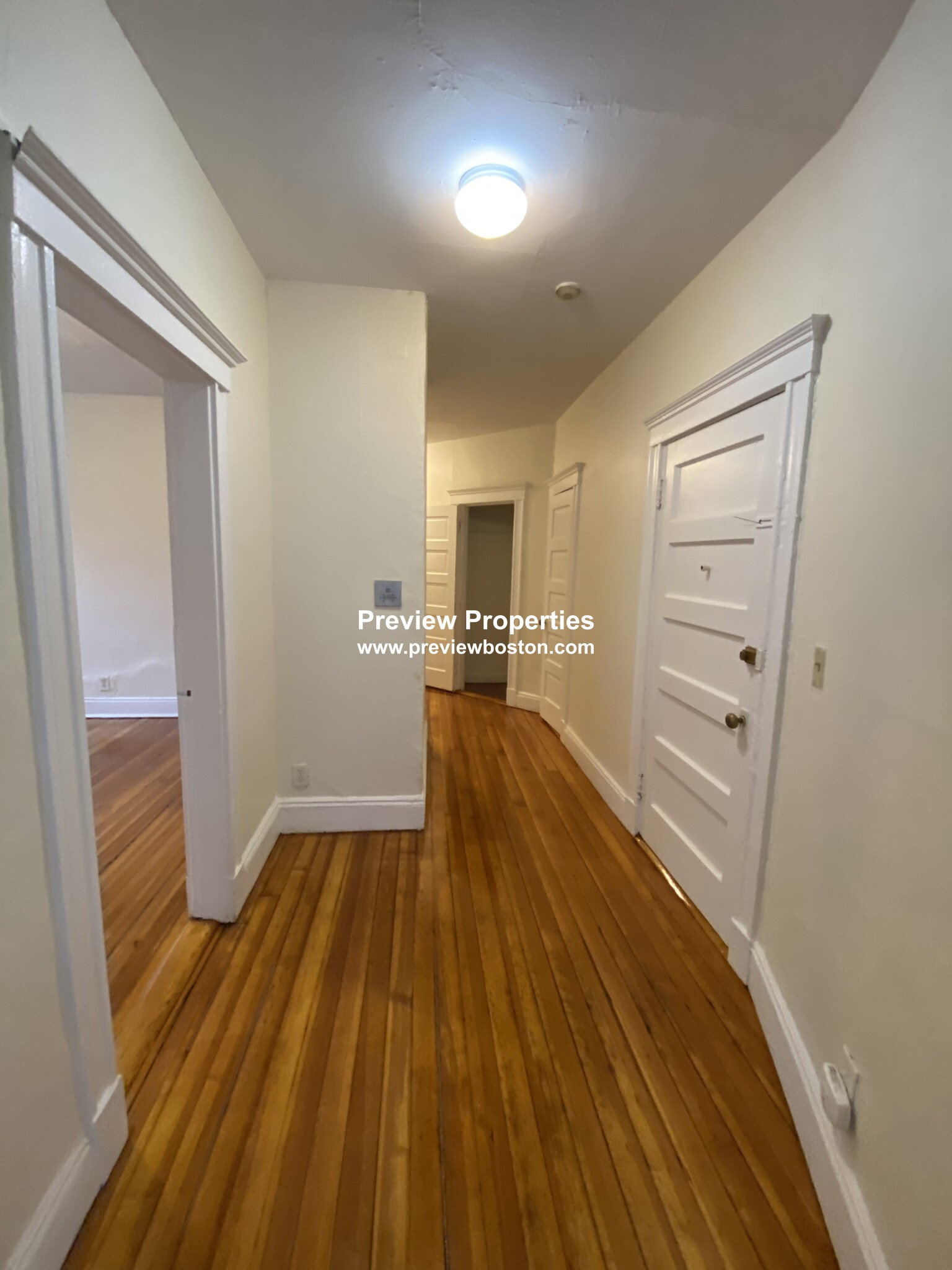3 bed, 1 bath apartment for rent at 15 Mount Hood Rd Unit 2, Brighton — photo 7 of 14