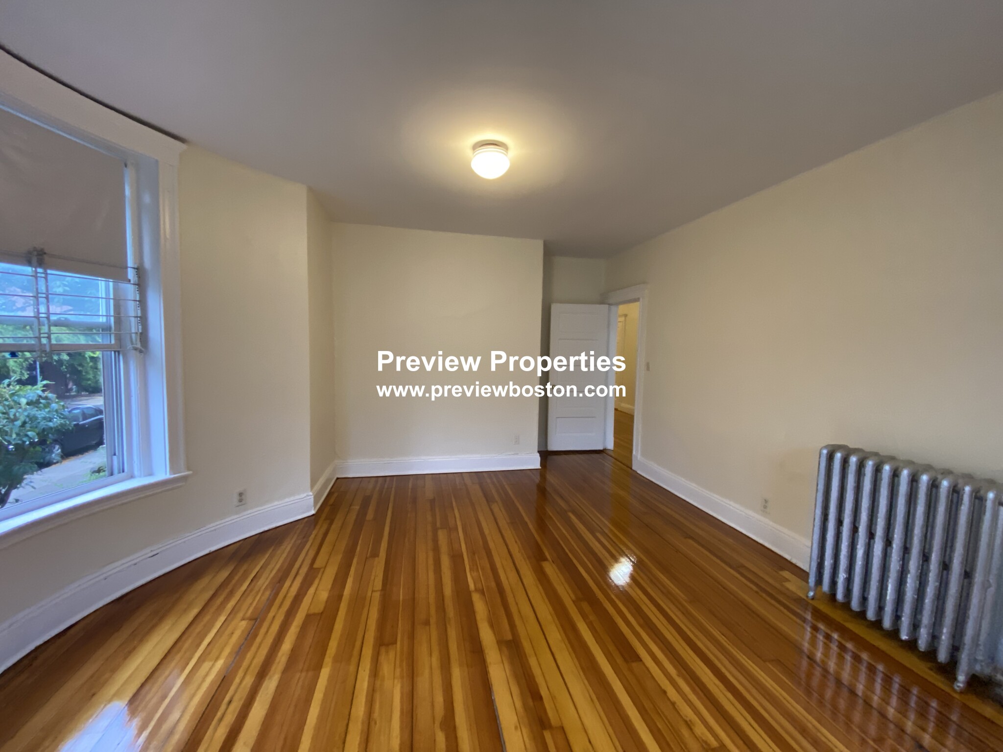 3 bed, 1 bath apartment for rent at 15 Mount Hood Rd Unit 2, Brighton — photo 3 of 14