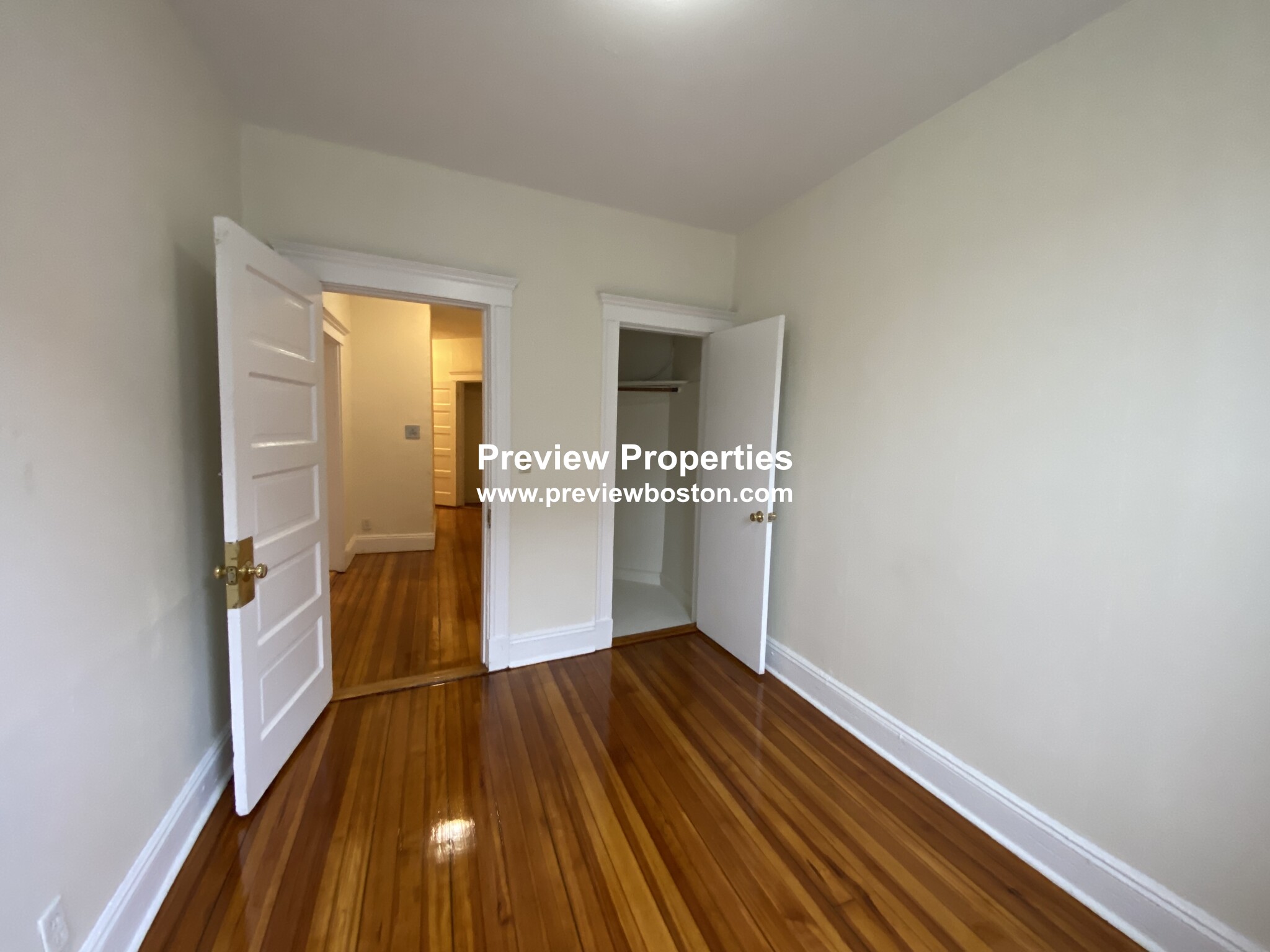 3 bed, 1 bath apartment for rent at 15 Mount Hood Rd Unit 2, Brighton — photo 6 of 14