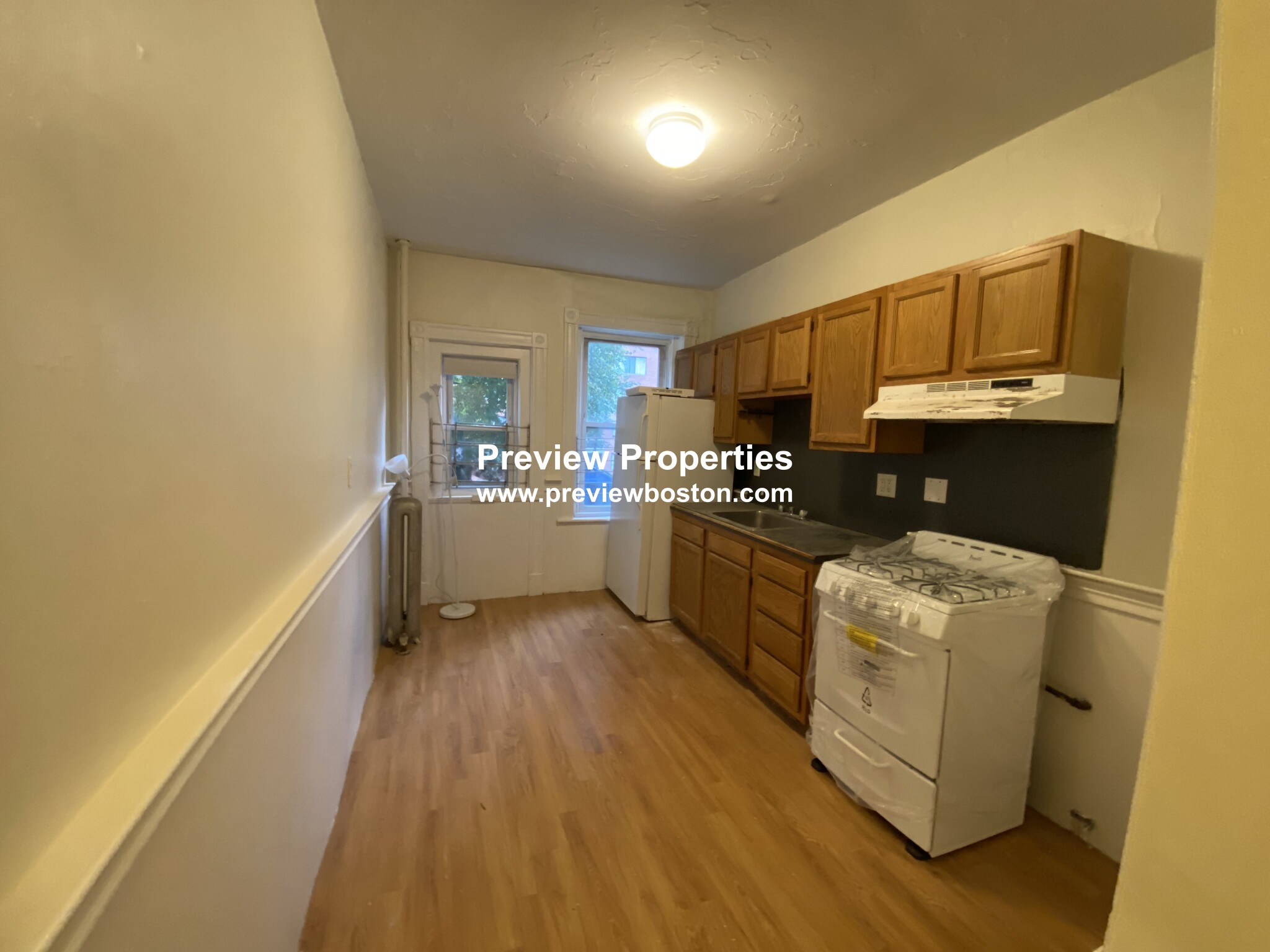 3 bed, 1 bath apartment for rent at 15 Mount Hood Rd Unit 2, Brighton — photo 9 of 14