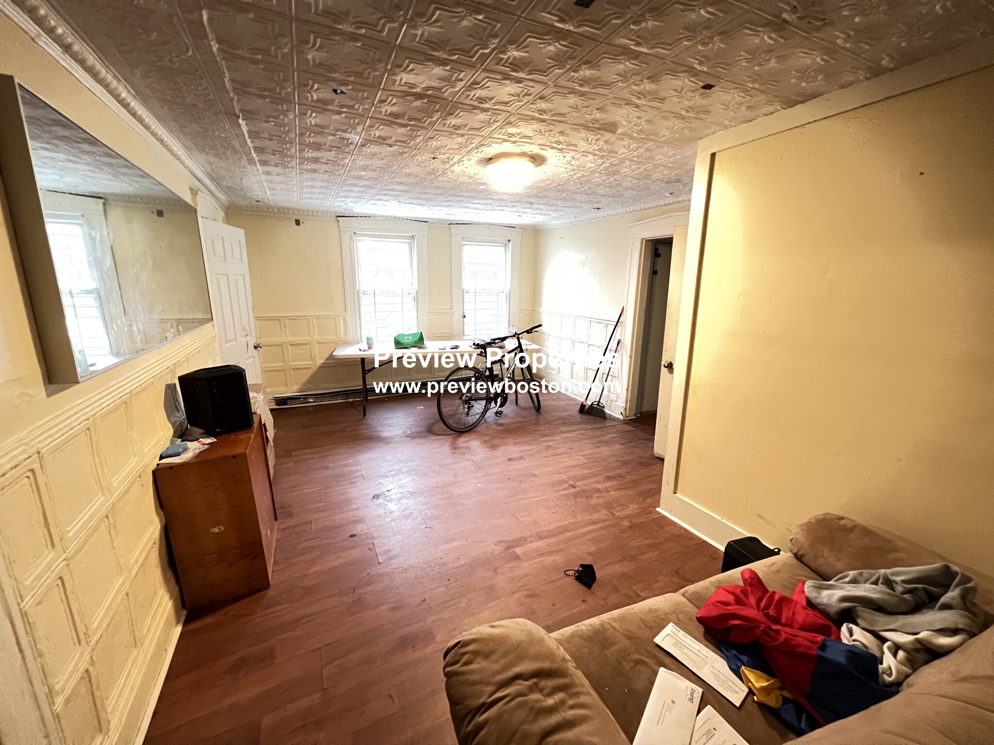 6 bed, 2.5 bath apartment for rent at 3 Folsom Ave Unit N/A, Roxbury — photo 11 of 16
