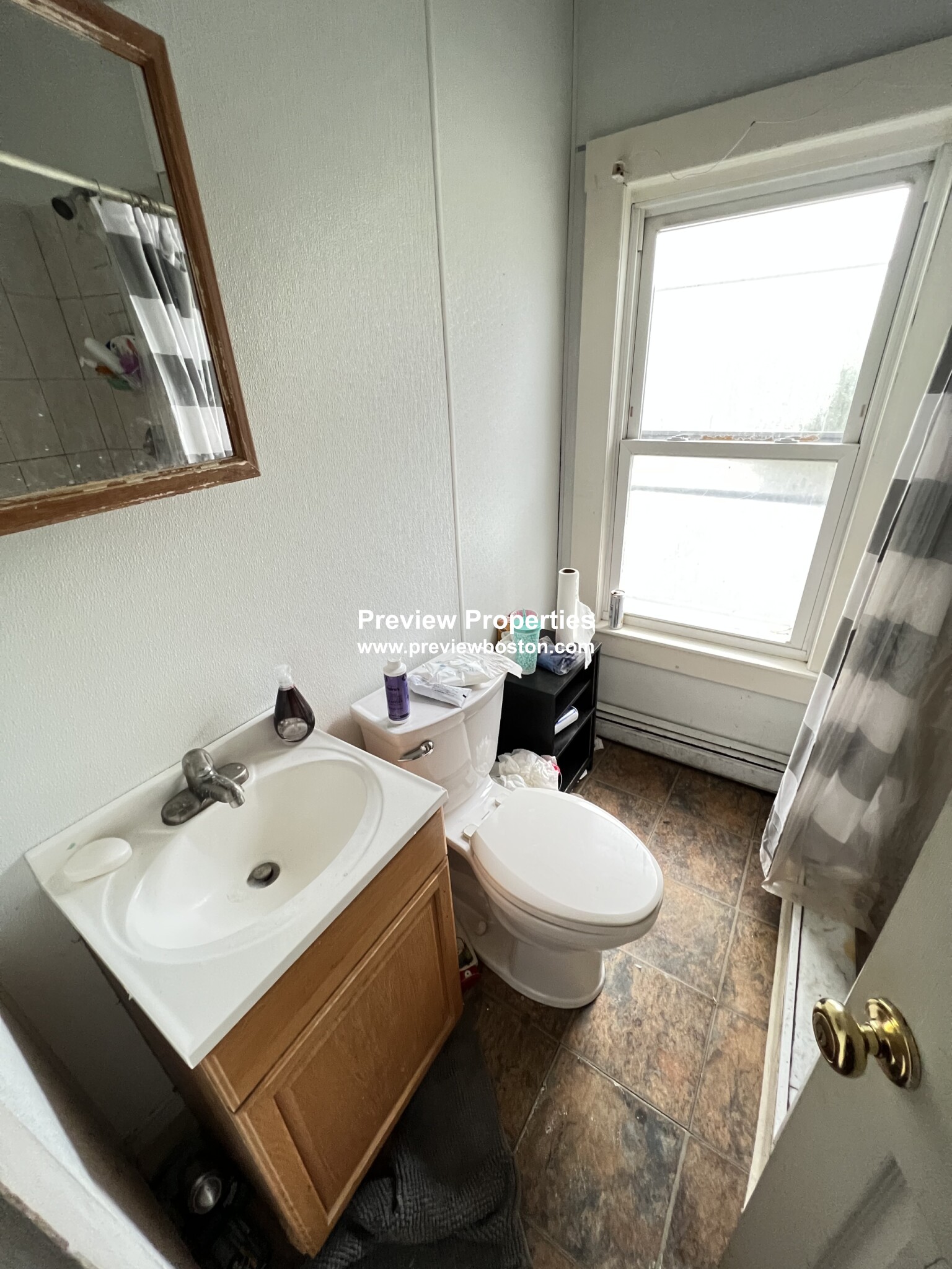 6 bed, 2.5 bath apartment for rent at 3 Folsom Ave Unit N/A, Roxbury — photo 15 of 16