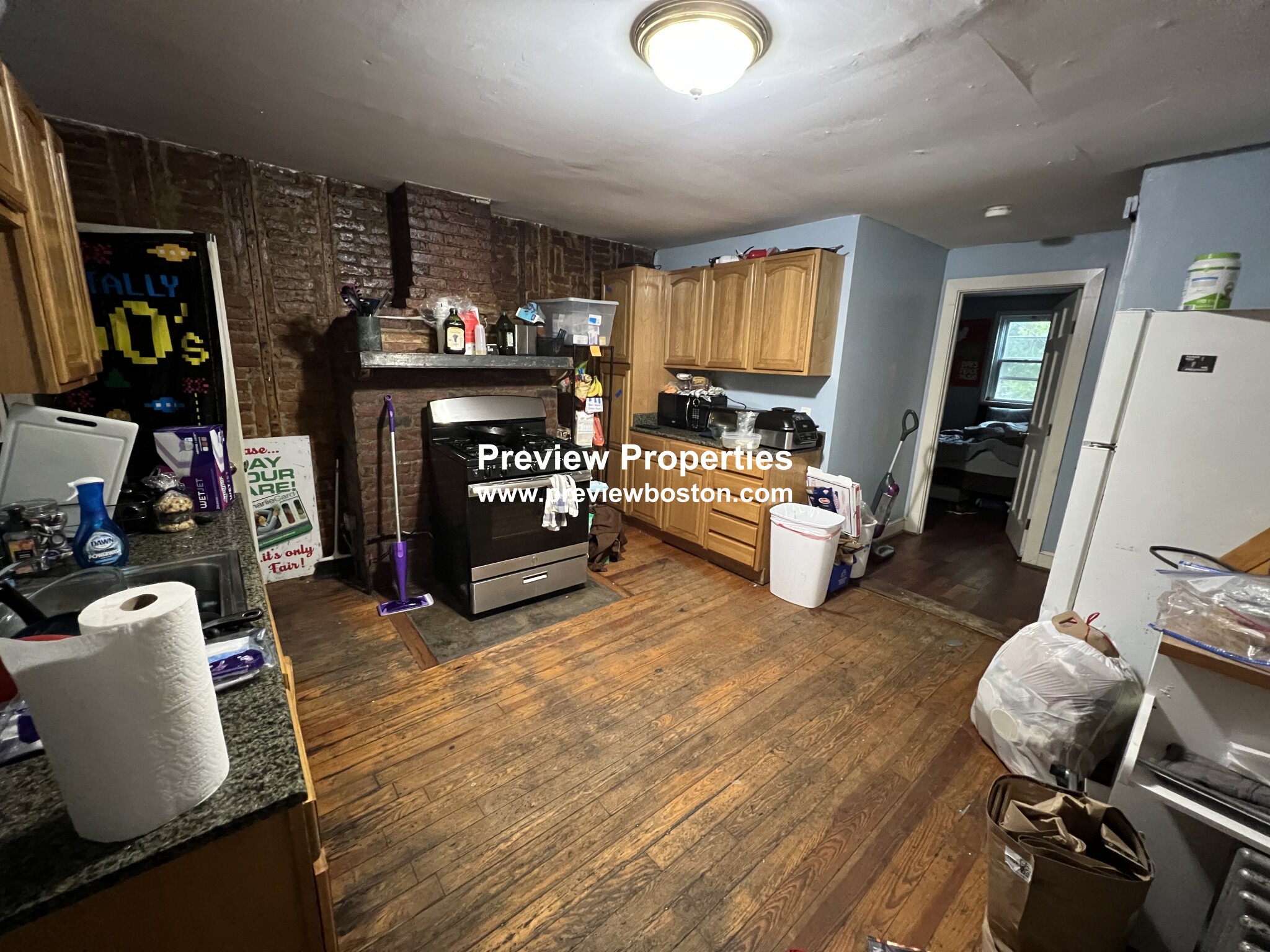 6 bed, 2.5 bath apartment for rent at 4 Folsom Ave Unit N/A, Roxbury — photo 2 of 16