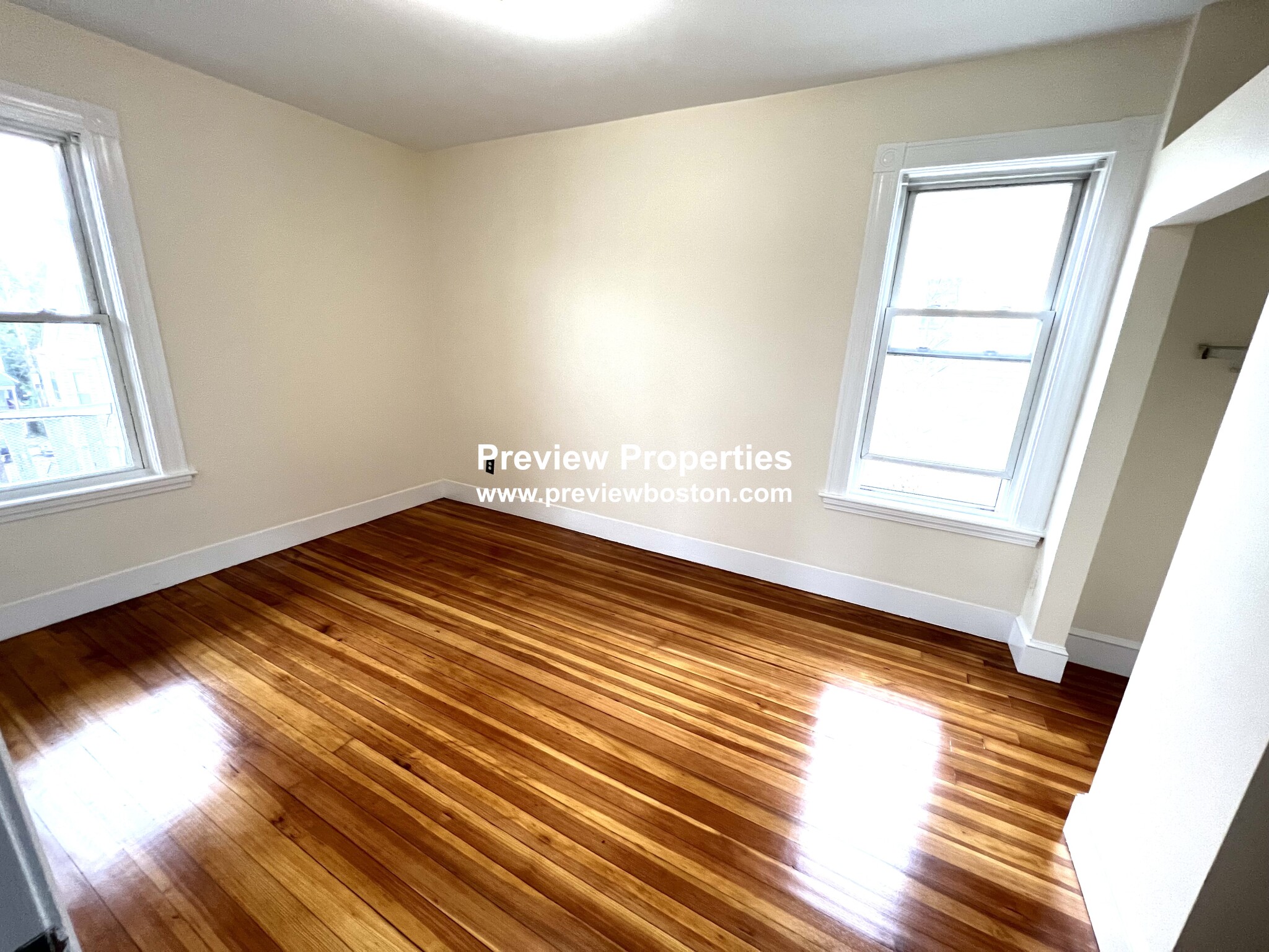 3 bed, 1 bath apartment for rent at 86 Easton St Unit 2, Allston — photo 8 of 11