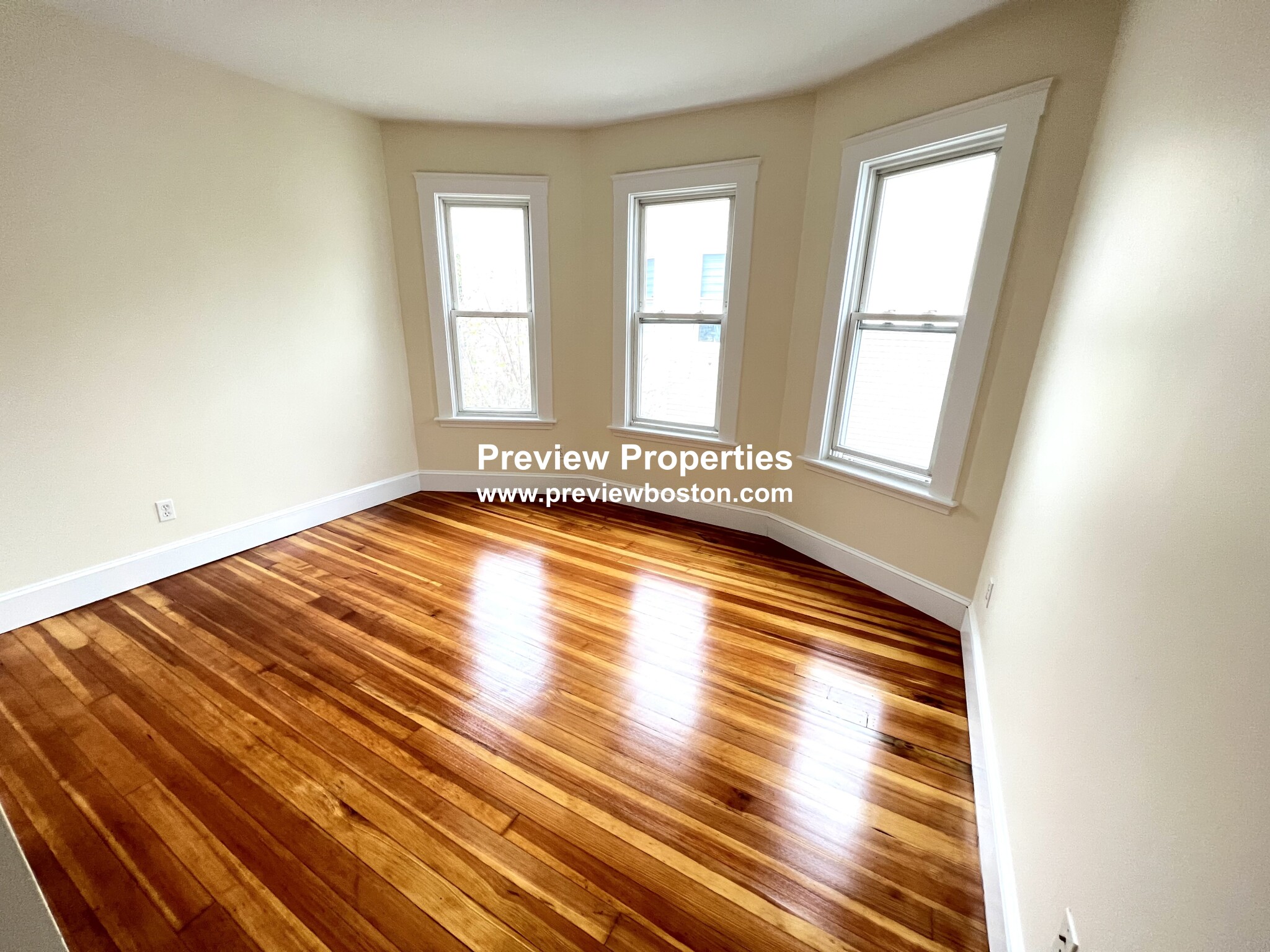 3 bed, 1 bath apartment for rent at 86 Easton St Unit 2, Allston — photo 6 of 11