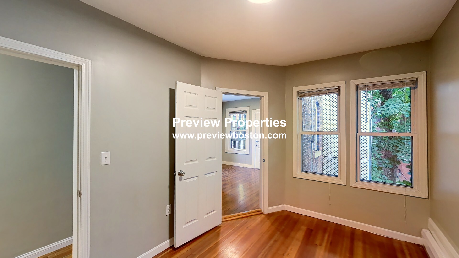 3 bed, 1 bath apartment for rent at 4 Weld Ave Unit 3, Roxbury — photo 4 of 14