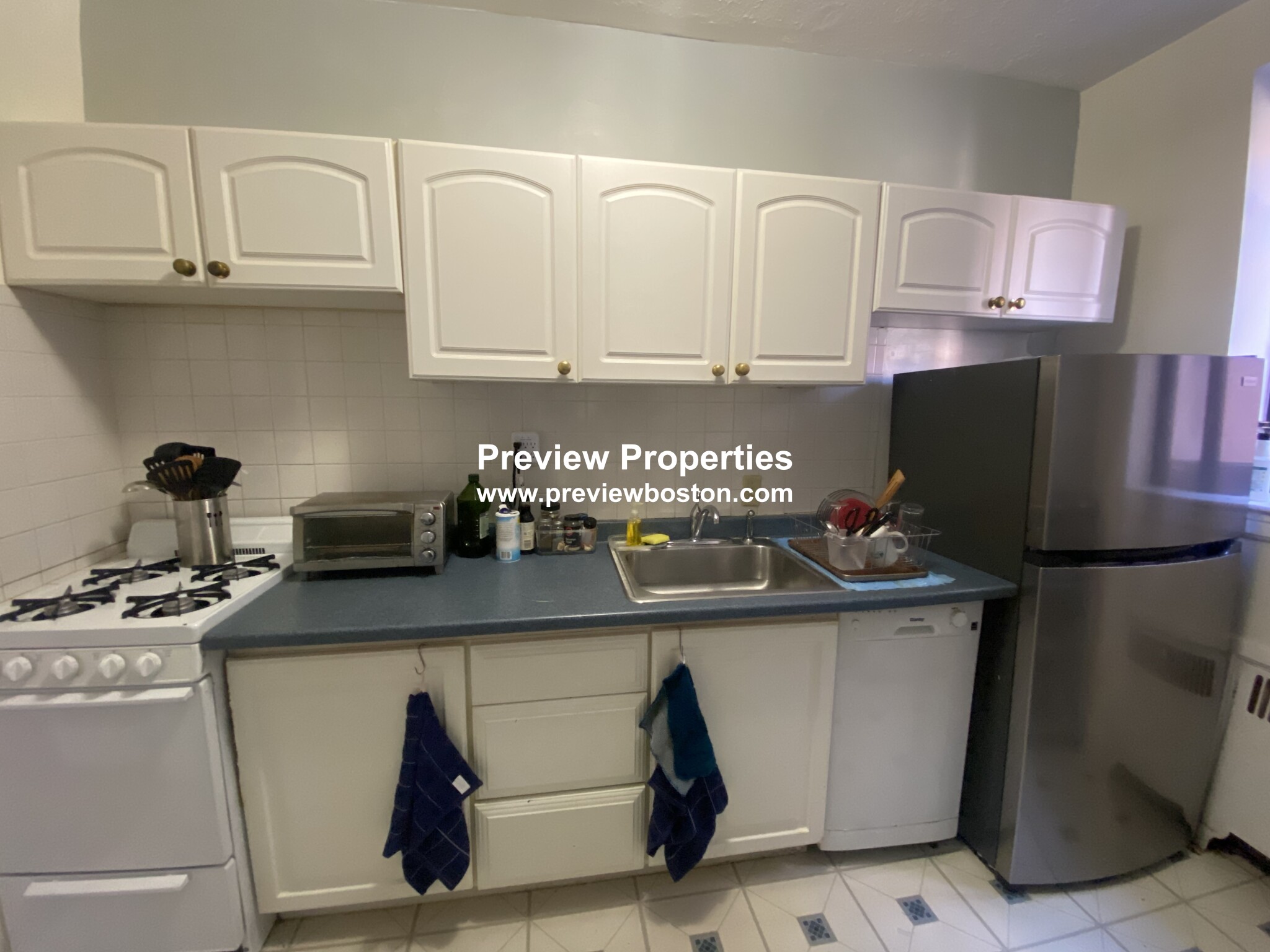 65 Strathmore Rd, Brighton