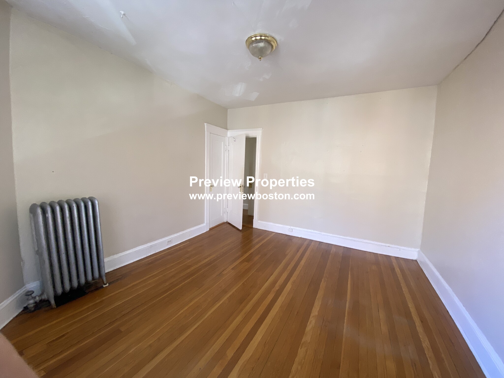 3 bed, 1 bath apartment for rent at 72 Strathmore Rd Unit 6B, Brighton — photo 6 of 17