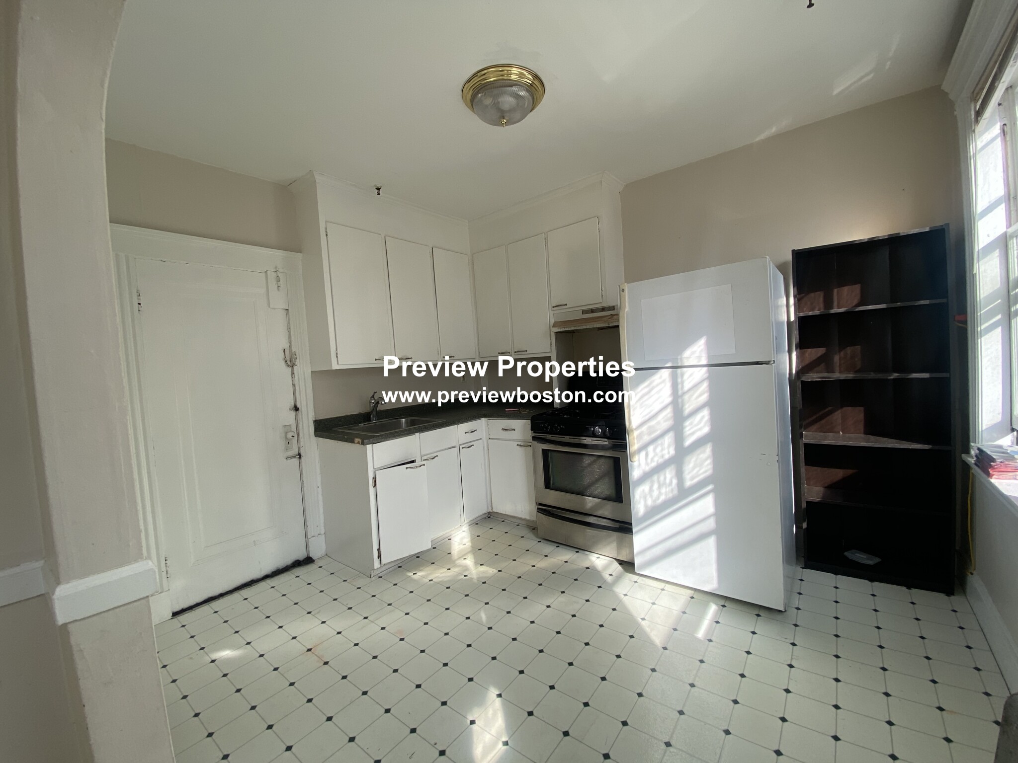 3 bed, 1 bath apartment for rent at 72 Strathmore Rd Unit 6B, Brighton — photo 12 of 17