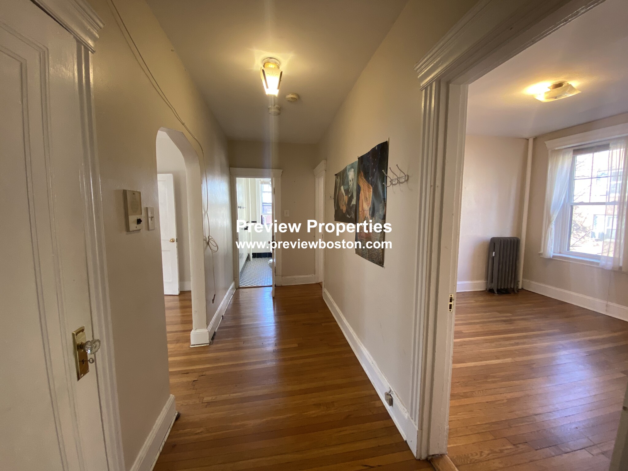 3 bed, 1 bath apartment for rent at 72 Strathmore Rd Unit 6B, Brighton — photo 2 of 17