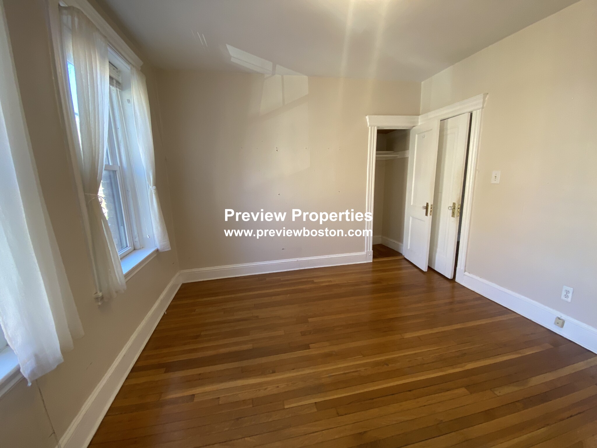 3 bed, 1 bath apartment for rent at 72 Strathmore Rd Unit 6B, Brighton — photo 8 of 17