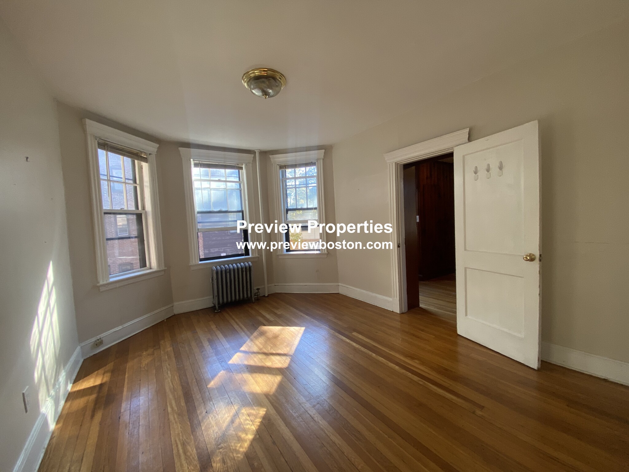 3 bed, 1 bath apartment for rent at 72 Strathmore Rd Unit 6B, Brighton — photo 11 of 17