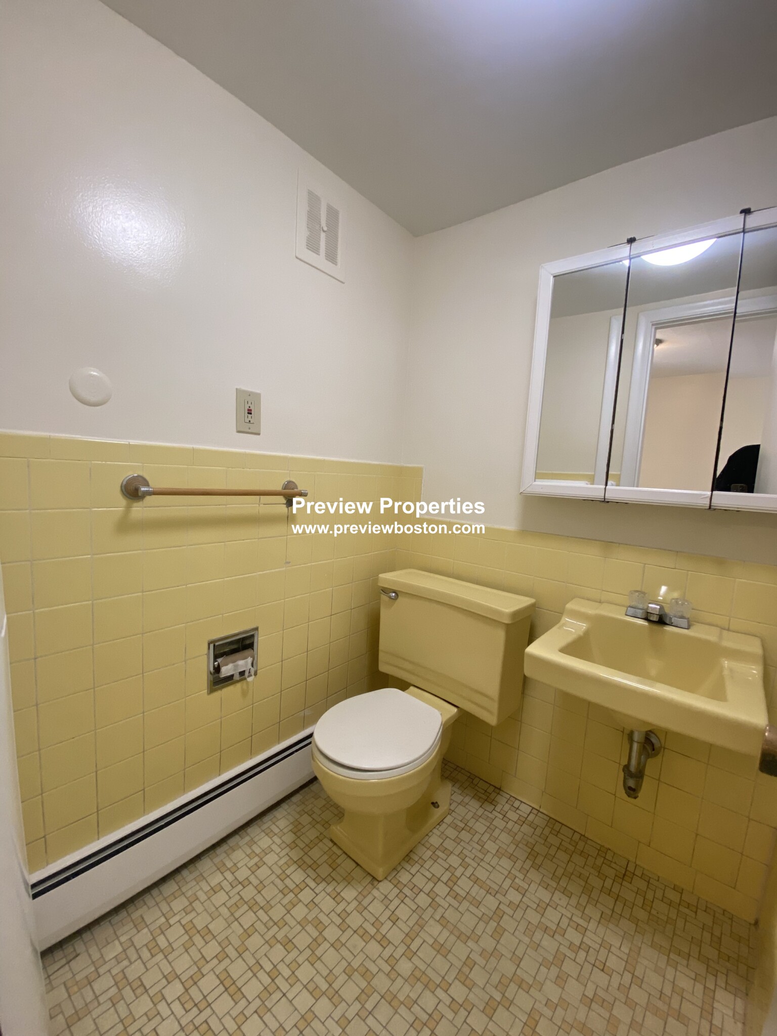 1 bed, 1 bath apartment for rent at 123 Sewall Ave Unit 1F, Brookline — photo 10 of 15
