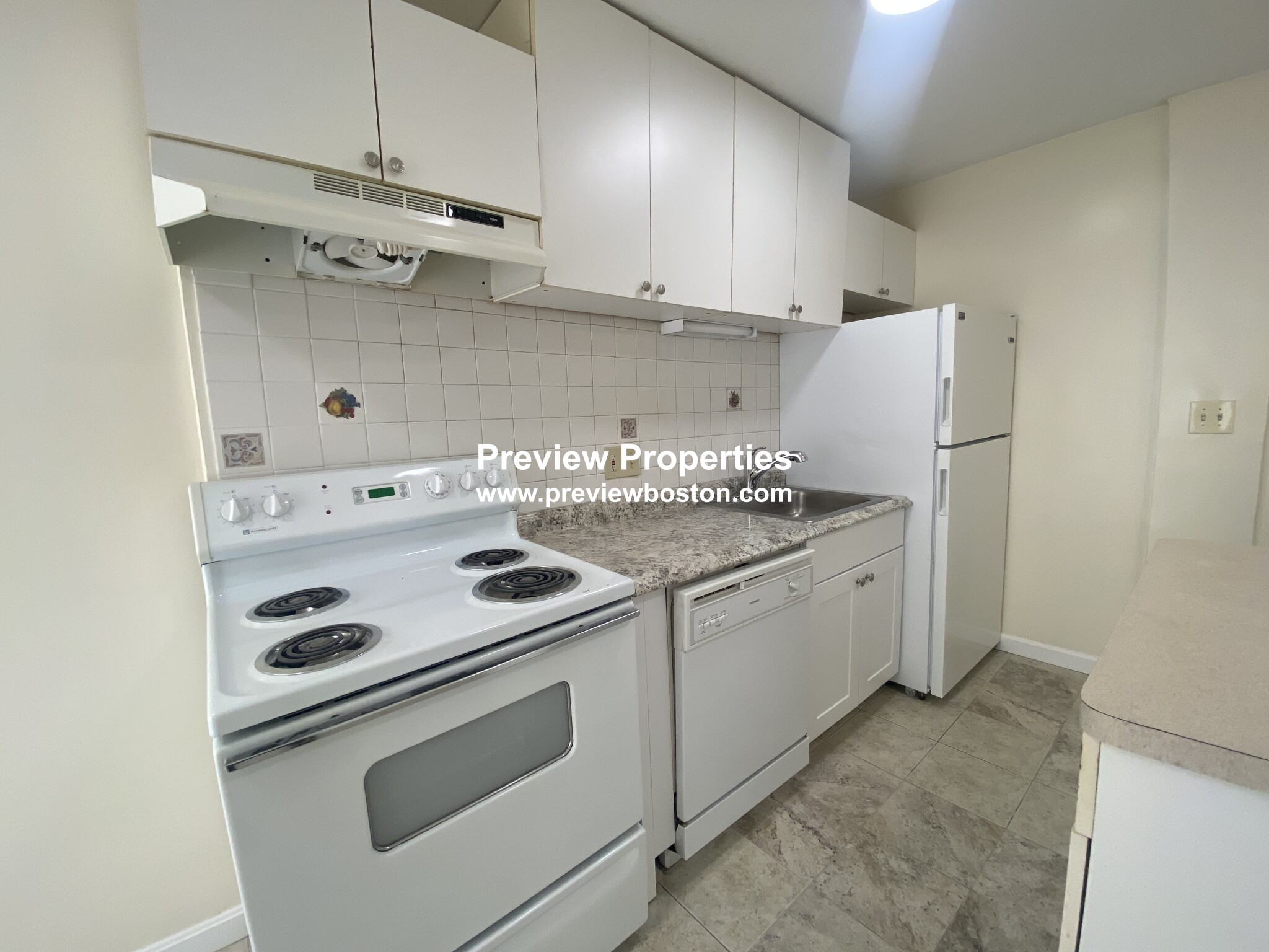 1 bed, 1 bath apartment for rent at 123 Sewall Ave Unit 1F, Brookline — photo 2 of 15