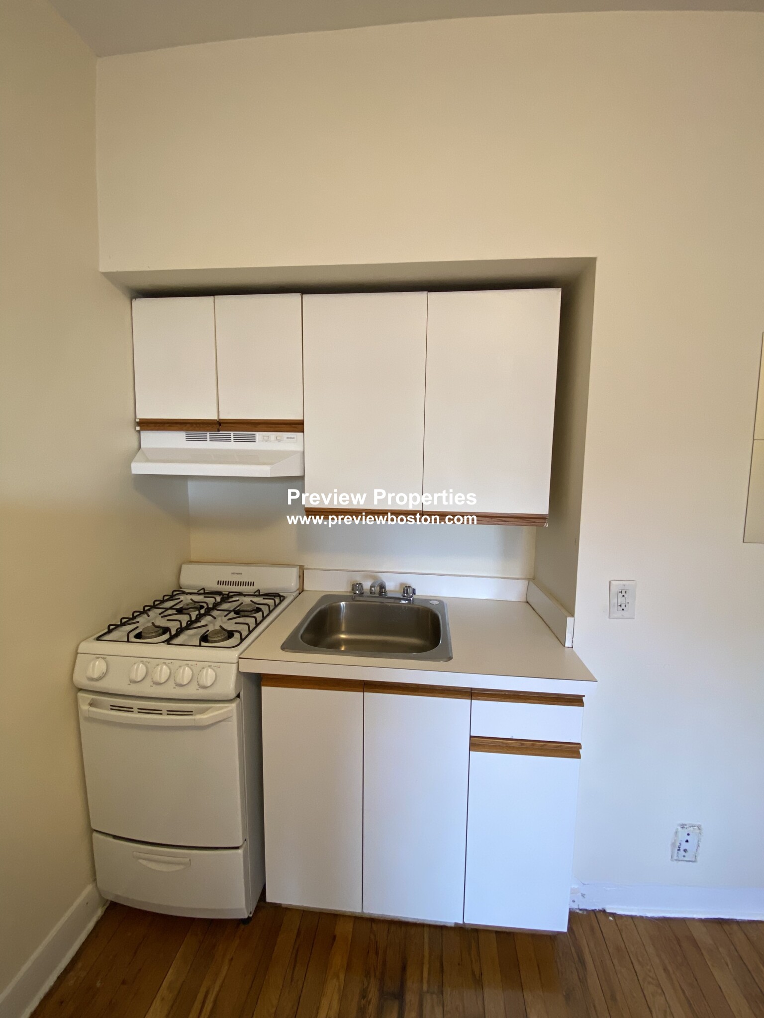 1148 Commonwealth Ave, Brighton