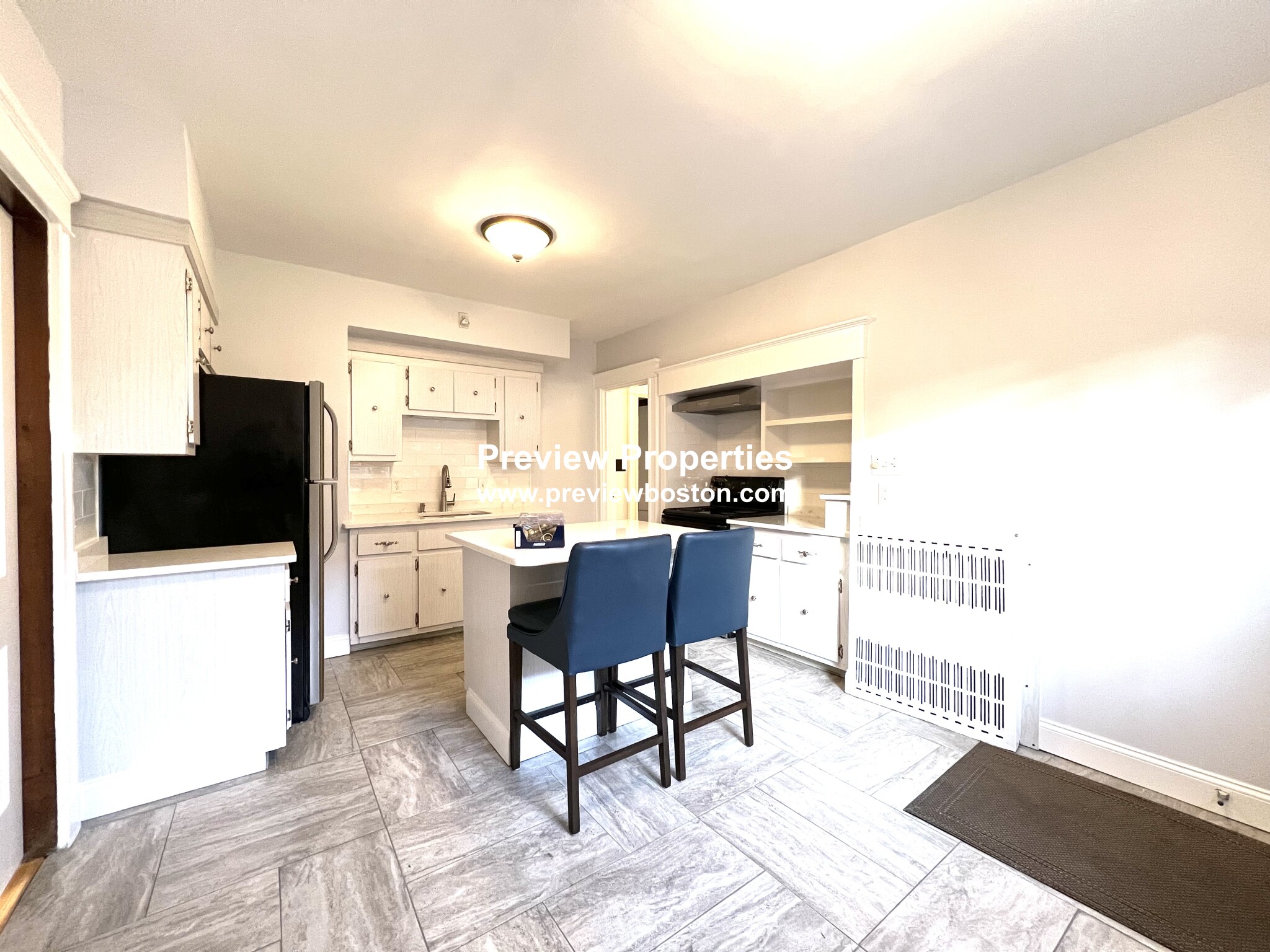 3 bed, 2 bath apartment for rent at 214 Commonwealth Ave Unit 101, Newton — photo 15 of 33