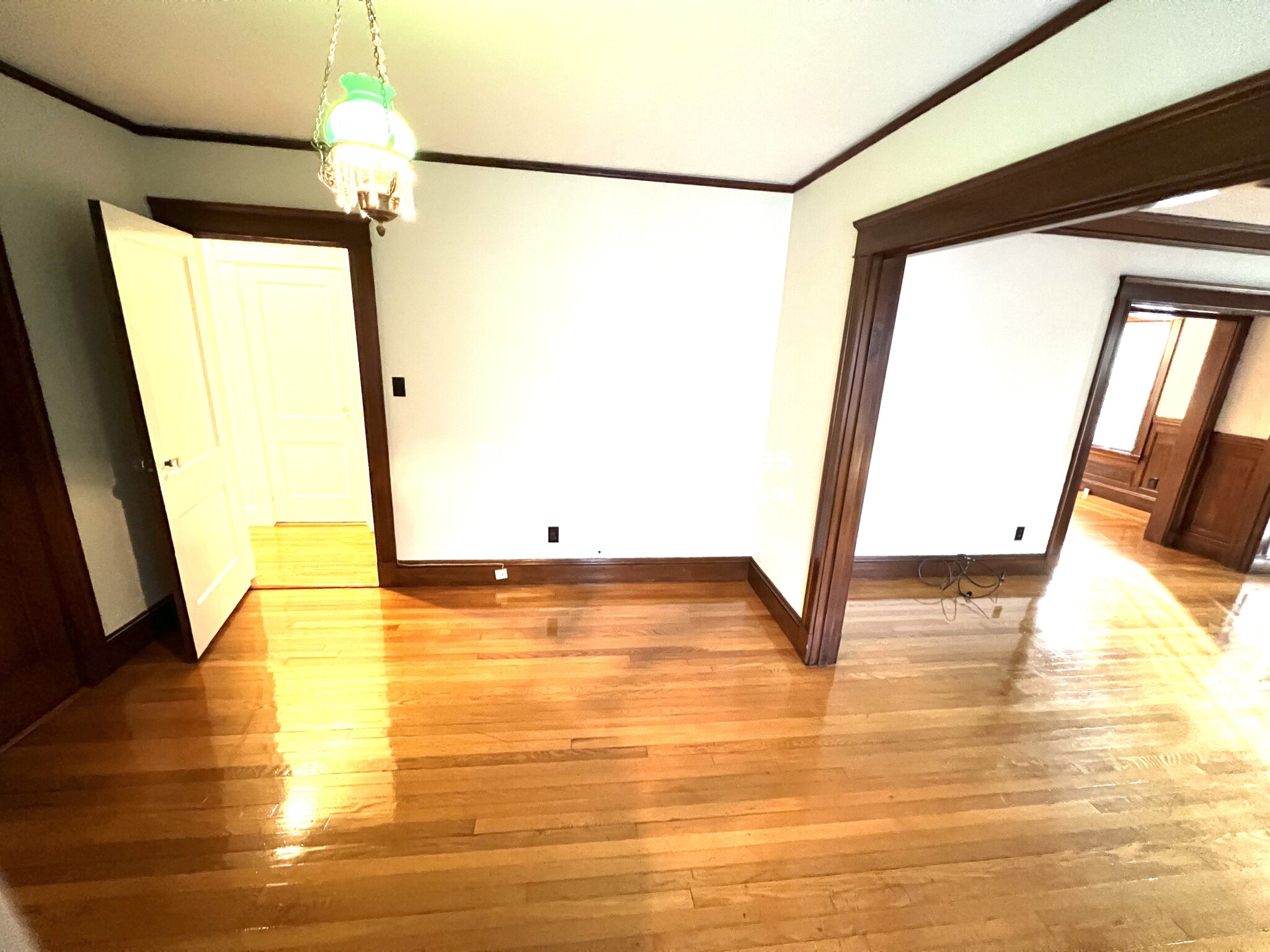 3 bed, 2 bath apartment for rent at 214 Commonwealth Ave Unit 101, Newton — photo 27 of 33