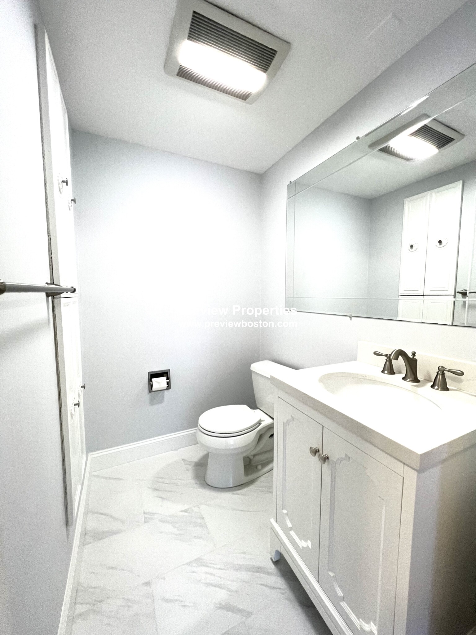 3 bed, 2 bath apartment for rent at 214 Commonwealth Ave Unit 101, Newton — photo 13 of 33