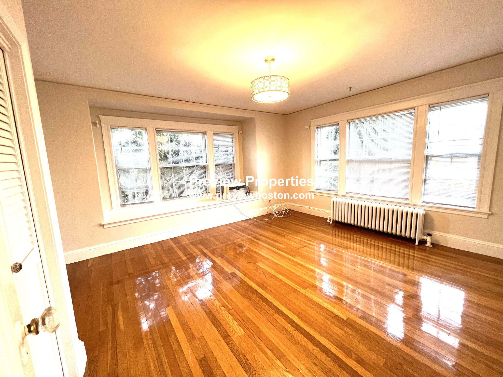 3 bed, 2 bath apartment for rent at 214 Commonwealth Ave Unit 101, Newton — photo 28 of 33
