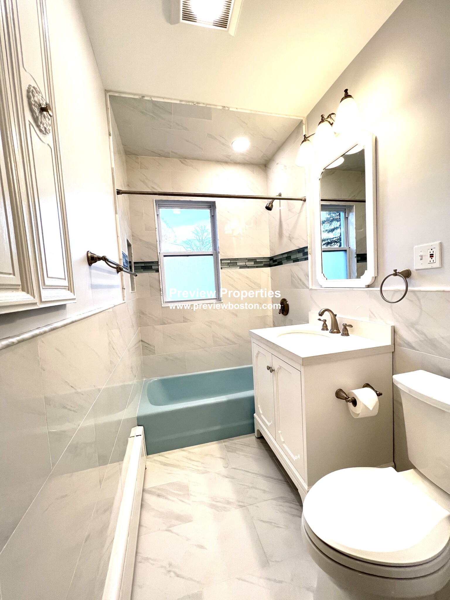3 bed, 2 bath apartment for rent at 214 Commonwealth Ave Unit 101, Newton — photo 25 of 33