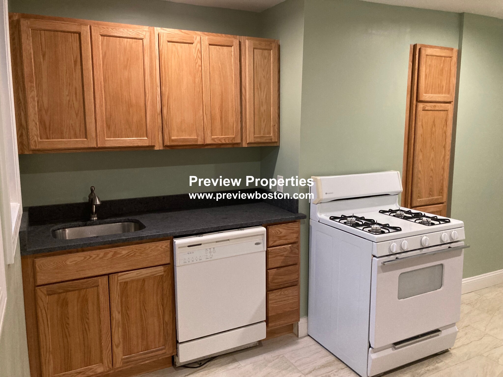 3 bed, 2 bath apartment for rent at 541 Washington St Unit 2, Brighton — photo 6 of 7