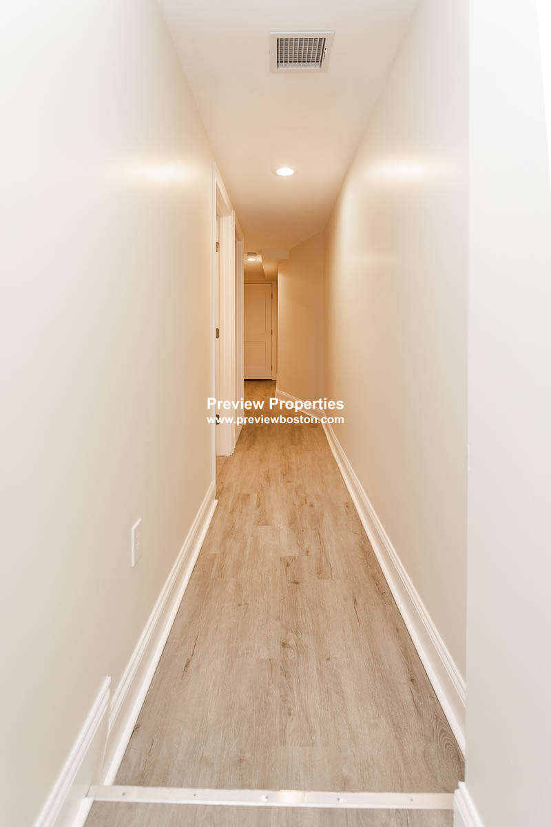 478 Fulton St, Medford