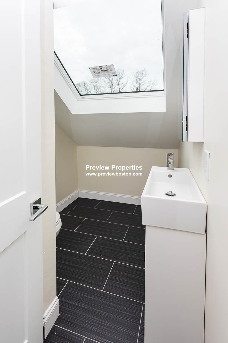 478 Fulton St, Medford