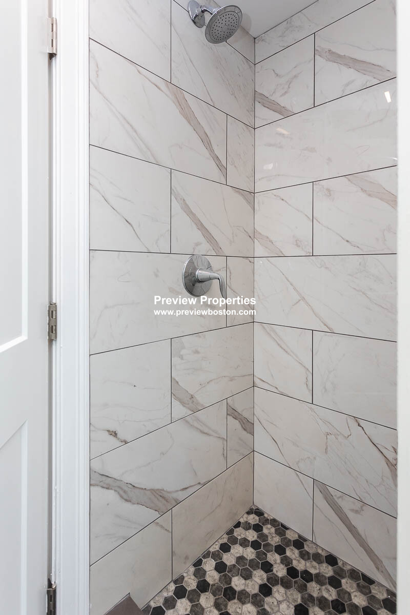 478 Fulton St, Medford