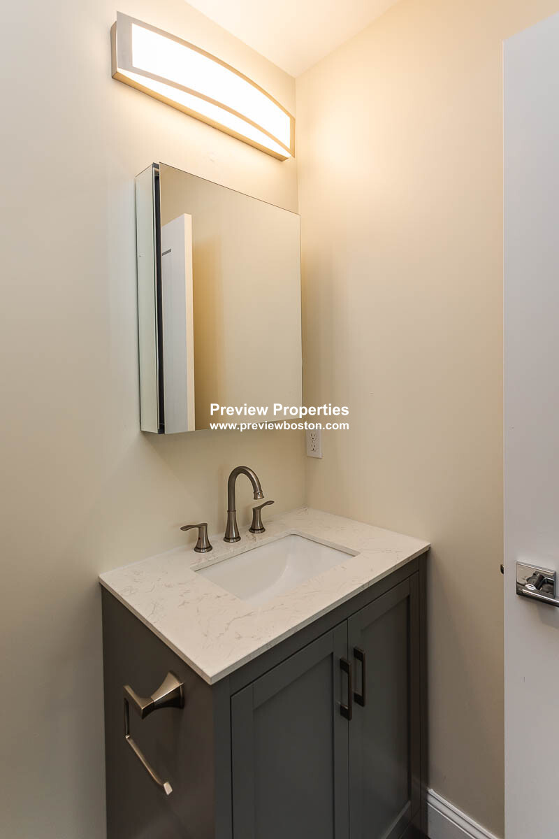 478 Fulton St, Medford