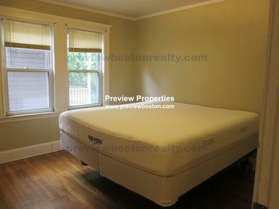 2 bed, 1 bath apartment for rent at 221 North Harvard St Unit 1, Allston — photo 16 of 23