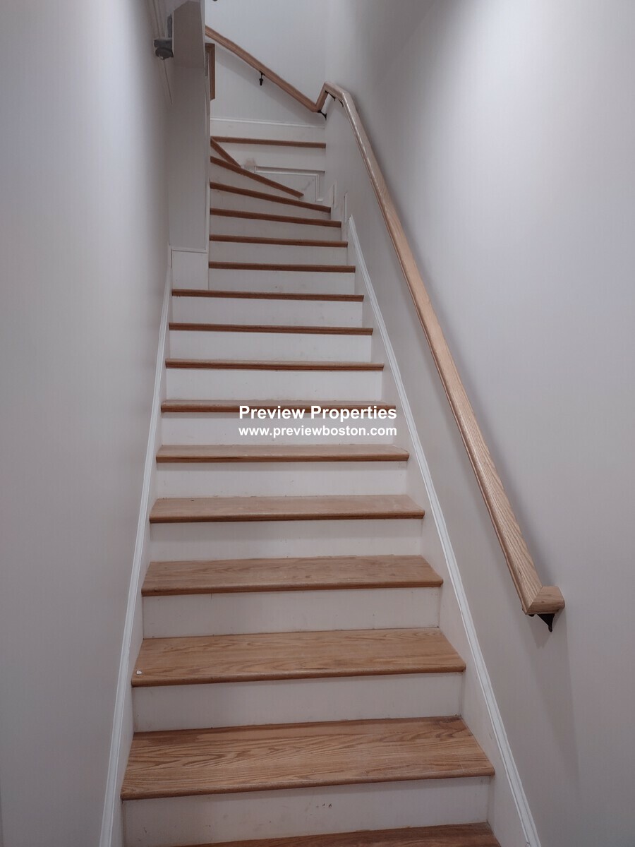 4 bed, 4+ bath apartment for rent at 226 Saratoga St Unit 1, East Boston — photo 2 of 12