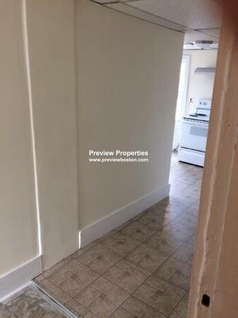 2 bed, 1 bath apartment for rent at 156 Everett St Unit 3, East Boston — photo 3 of 14