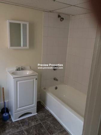 2 bed, 1 bath apartment for rent at 156 Everett St Unit 3, East Boston — photo 8 of 14