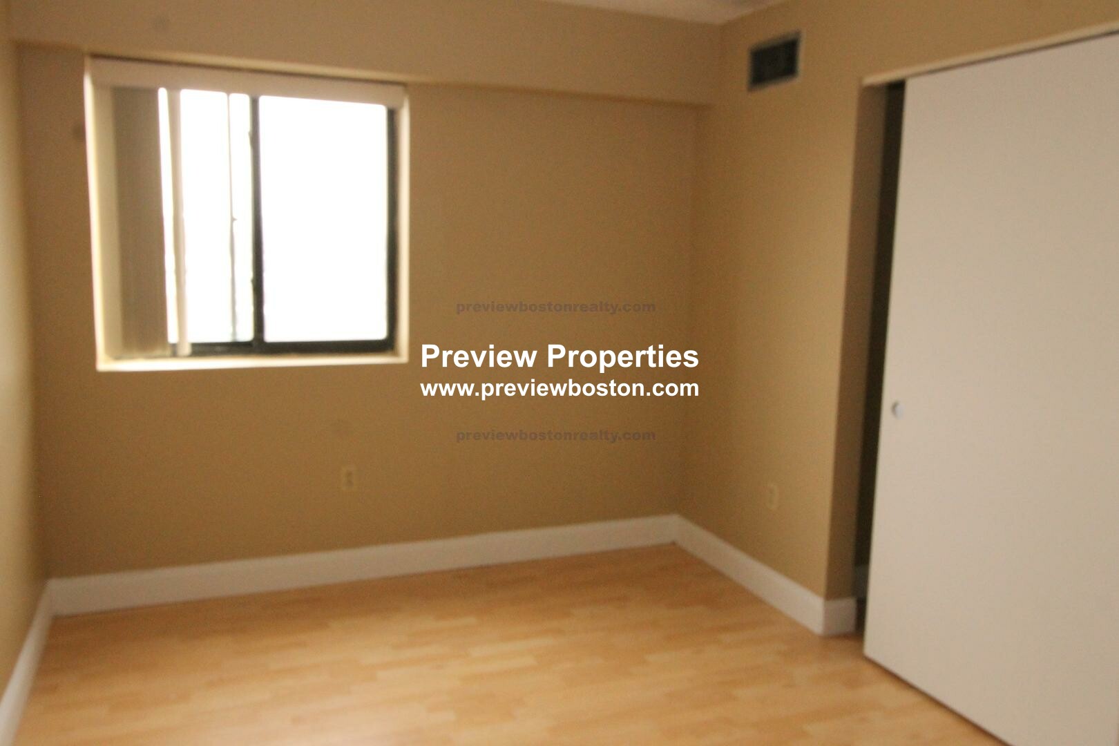 15 North Beacon St, Allston