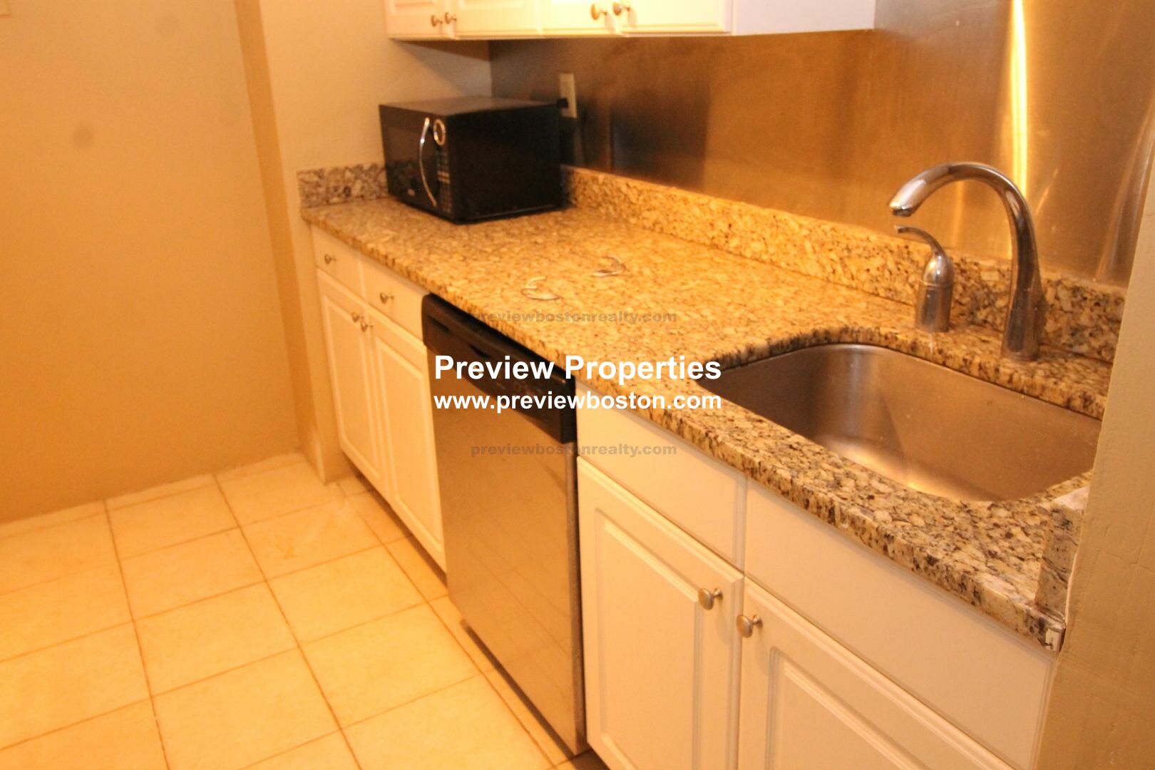 15 North Beacon St, Allston